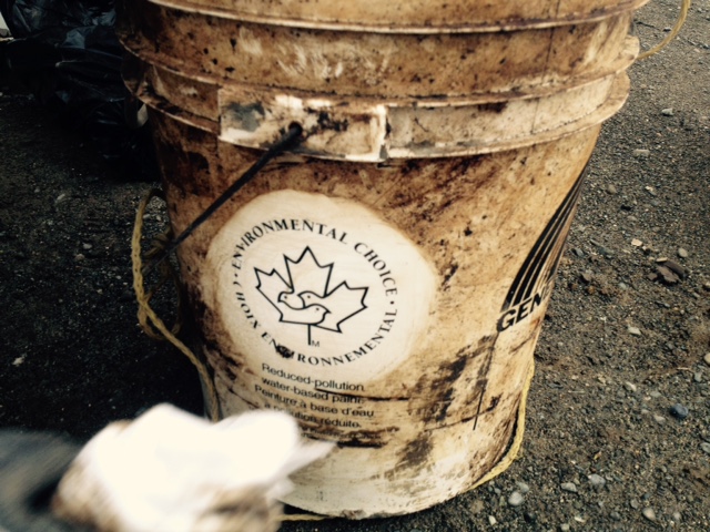 Surface Cleaning of Heavy Oil Stained Pail